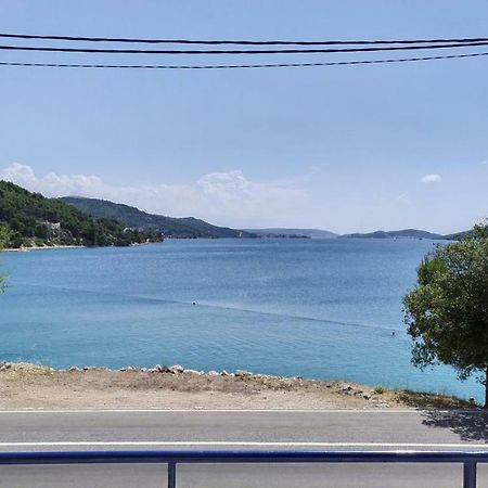 Studio Apartment Luce Marina Εξωτερικό φωτογραφία