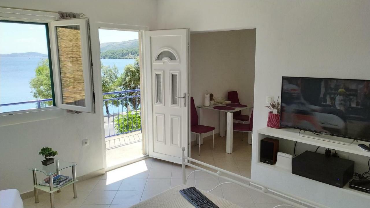 Studio Apartment Luce Marina Εξωτερικό φωτογραφία