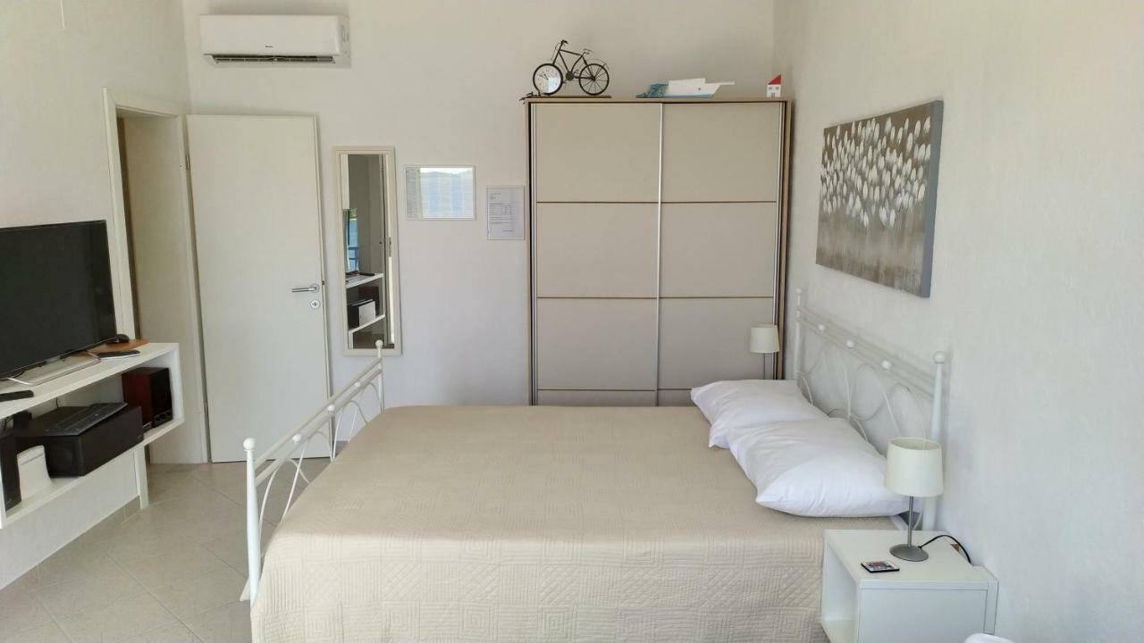 Studio Apartment Luce Marina Εξωτερικό φωτογραφία