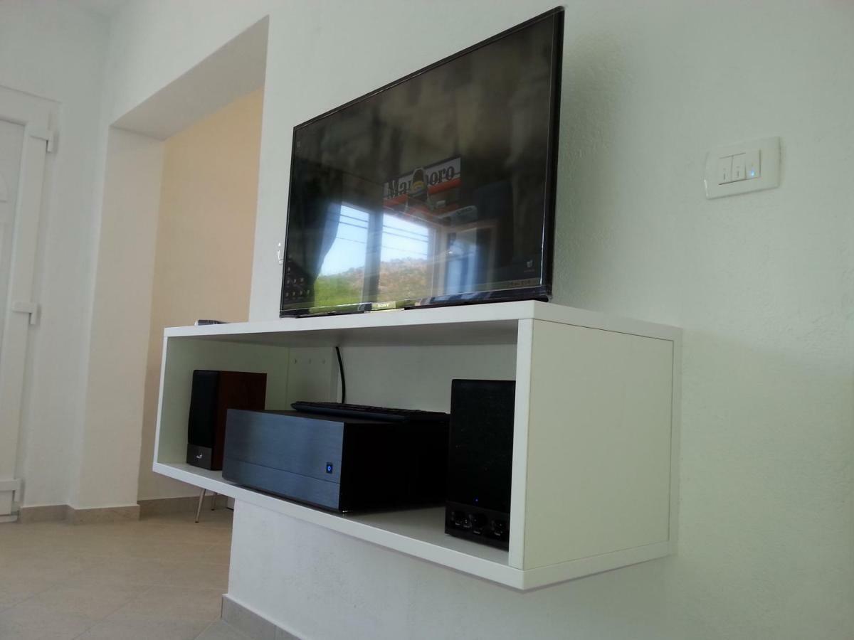 Studio Apartment Luce Marina Εξωτερικό φωτογραφία
