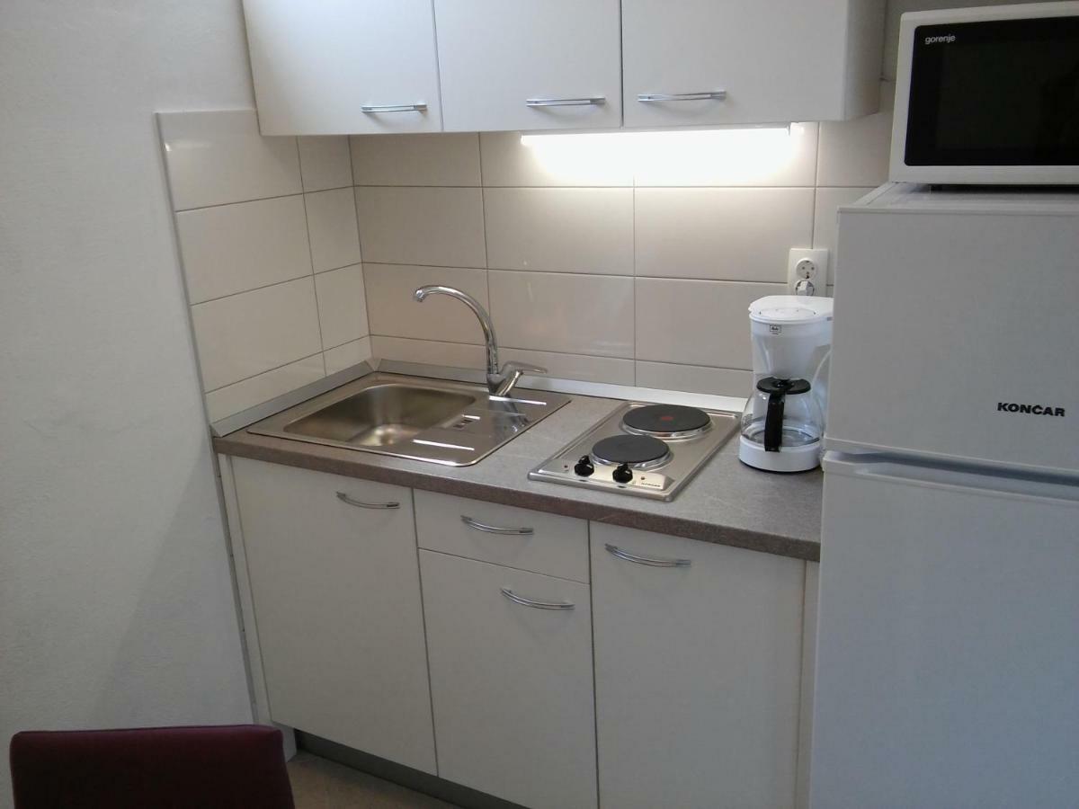 Studio Apartment Luce Marina Εξωτερικό φωτογραφία